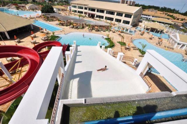 Lacqua Diroma Apartamento Completo Com Fogao, Geladeira, Micro-Ondas, Piscina 24H, Acomoda Ate 5 Pessoas Caldas Novas Exterior foto