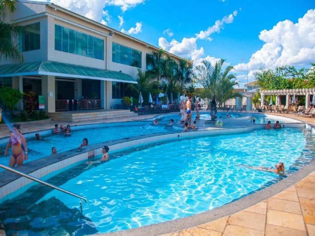 Lacqua Diroma Apartamento Completo Com Fogao, Geladeira, Micro-Ondas, Piscina 24H, Acomoda Ate 5 Pessoas Caldas Novas Exterior foto